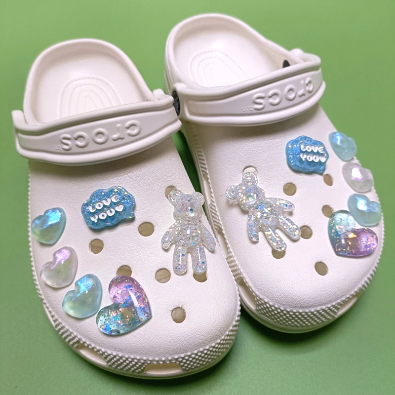 Croc Charms Designer Lovely Bear Heart Set Ins Popular Adornment for Clogs Sandals Cute Accessories Trendy Kids Boys Girls Gifts
Croc Charms Designer Lovely Bear Heart Set Ins Popular Adornment for Clogs Sandals Cute Accessories Trendy Kids Boys Girls Gifts