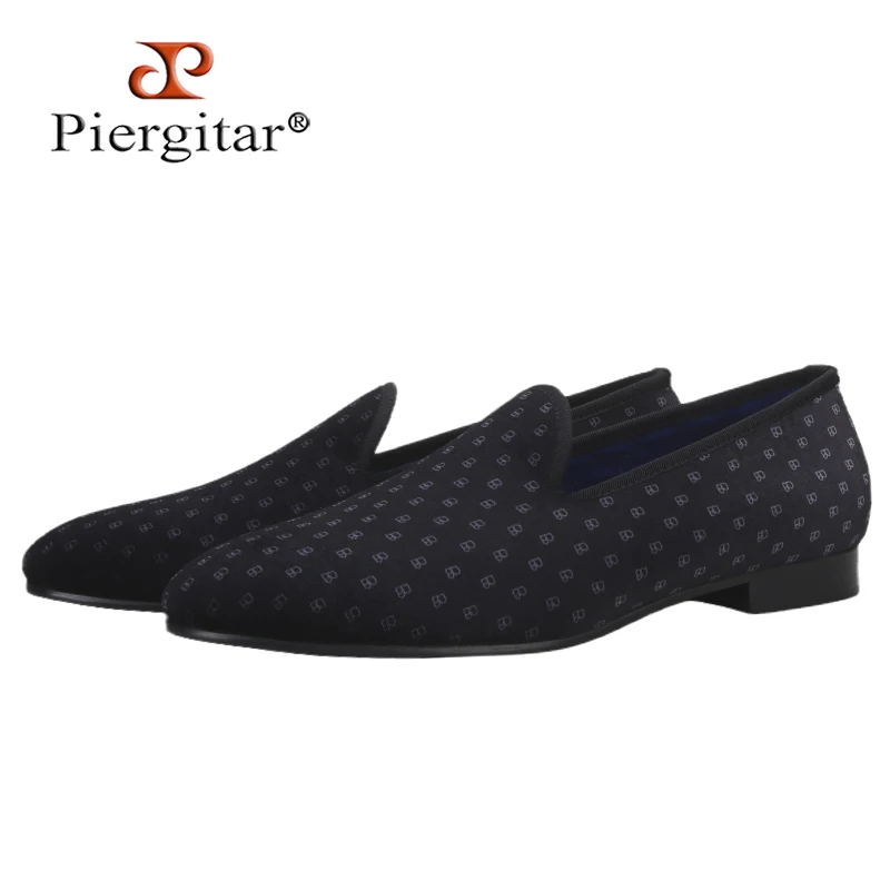 Piergitar 2023 Handmade Small Letters Embroidery Men's Loafers High Grade Silk Velvet Moccasin For Party And Banquet Plus Size
Piergitar 2023 Handmade Small Letters Embroidery Men's Loafers High Grade Silk Velvet Moccasin For Party And Banquet Plus Size