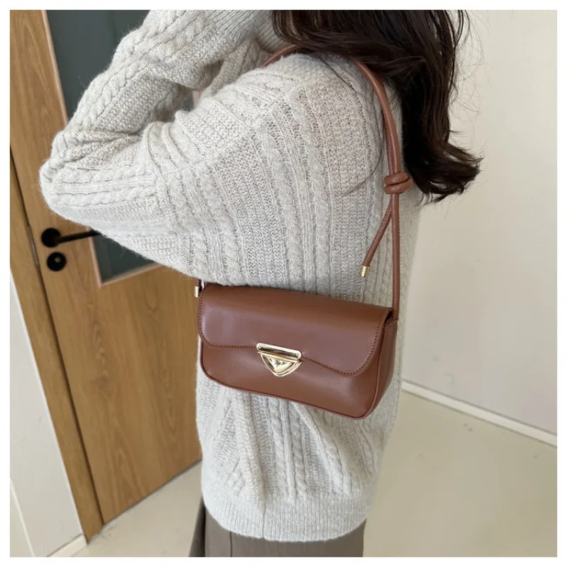 

Autumn Niche Design New Handbag Leisure Trend Underarm Crossbody Bag Slung Shoulder Bag Baguette Luxury Brand Shoulder Bag Tide