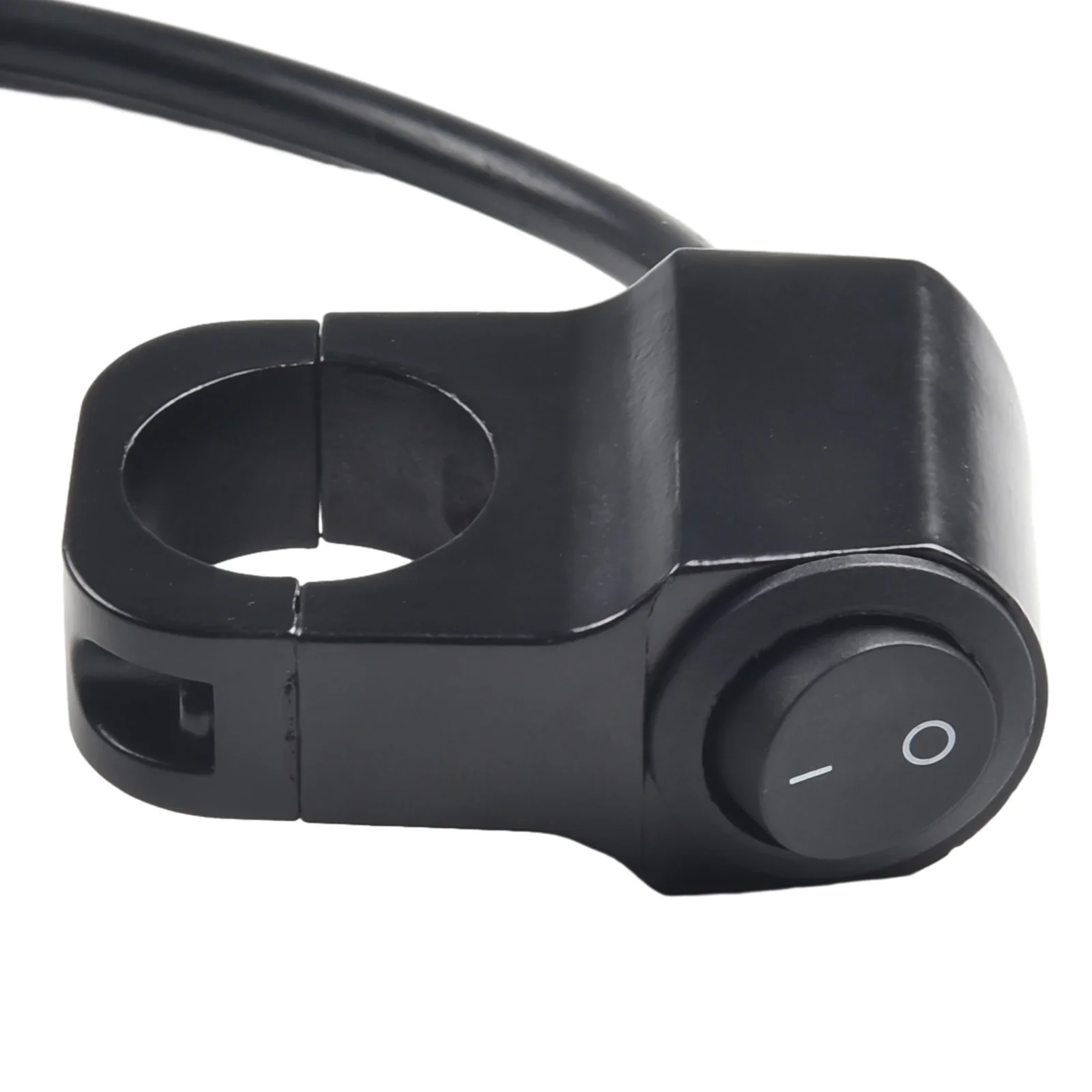 High Quality Headlight Switch ON/OFF Switch Handlebar Waterproof 22-23mm Motorcycle Accessories Parts Motorbike
High Quality Headlight Switch ON/OFF Switch Handlebar Waterproof 22-23mm Motorcycle Accessories Parts Motorbike