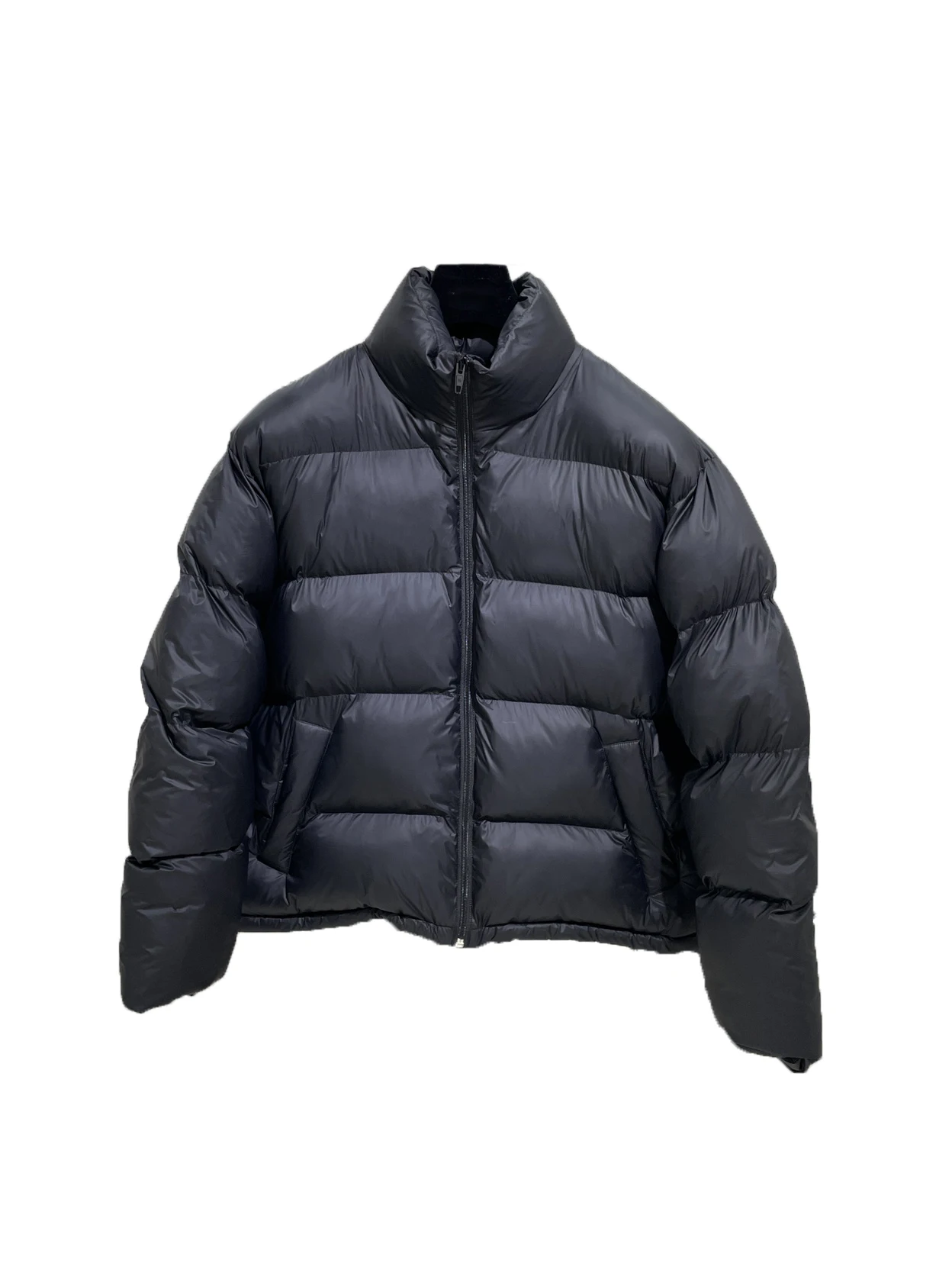 Two-color down jacket fashion simple temperament comfortable versatile warm 2024 autumn and winter new 1228
Two-color down jacket fashion simple temperament comfortable versatile warm 2024 autumn and winter new 1228