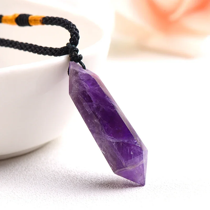 

Natural Rainbow Fluorite Necklace Single Point Hexagonal Prism Pendant Striped Crystal Fluorite Necklace Health Energy Stone 1PC