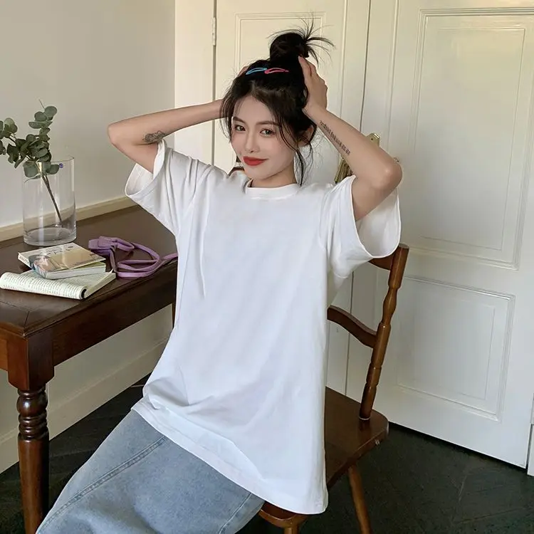 2024 Summer New Solid Color Korean Round Neck White Short Sleeved T-shirt Women Loose Casual Versatile Cotton Top Clothing Ins
2024 Summer New Solid Color Korean Round Neck White Short Sleeved T-shirt Women Loose Casual Versatile Cotton Top Clothing Ins