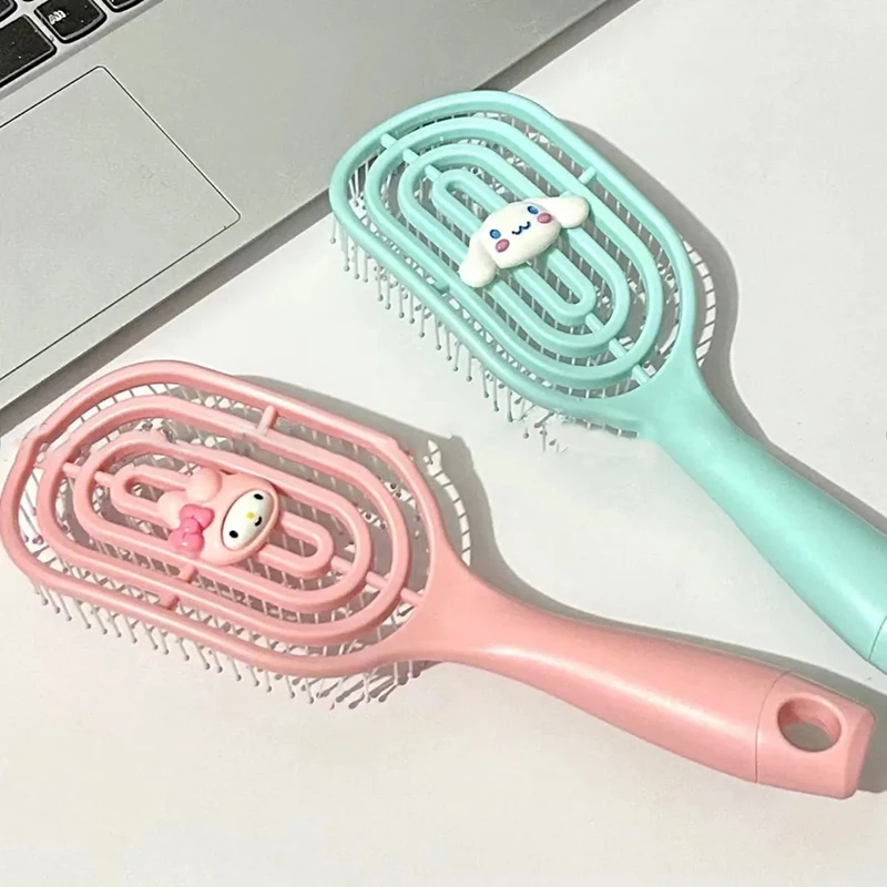 Кавайная Расческа Hello Kitty Kuromi Cinnamoroll, массажная Расческа с длинной ручкой для девочек, подарки на день рождения
Кавайная Расческа Hello Kitty Kuromi Cinnamoroll, массажная Расческа с длинной ручкой для девочек, подарки на день рождения