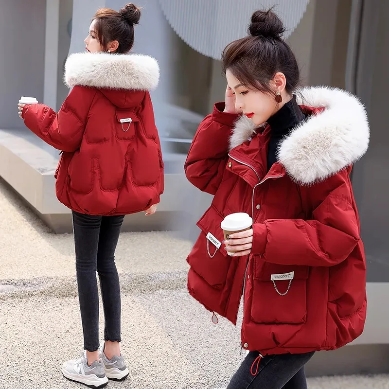 2023 New Winter Jacket Female Artificial Fur Collar Parka Fashion Women Down Cotton Coat Hooded Outwear Warm Thick Overcoat tops
2023 New Winter Jacket Female Artificial Fur Collar Parka Fashion Women Down Cotton Coat Hooded Outwear Warm Thick Overcoat tops