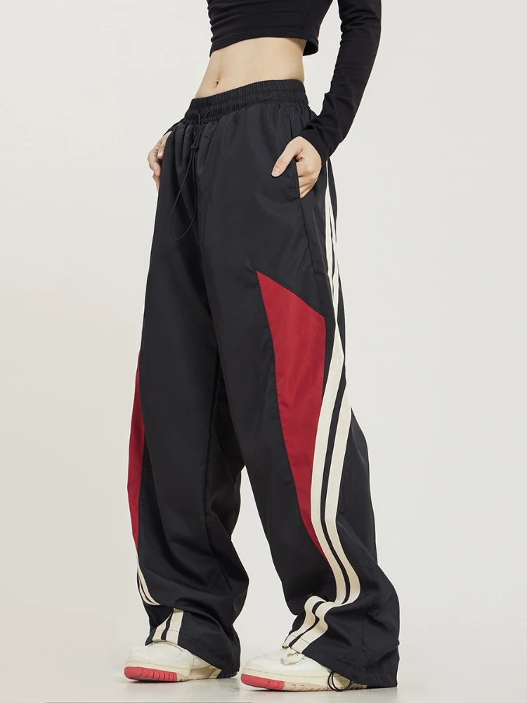 Women Baggy Sweatpants Streetwear Y2K Vintage Casual Parachute Tech Pants Korean Oversized Straight Wide Leg Joggers Trousers
Women Baggy Sweatpants Streetwear Y2K Vintage Casual Parachute Tech Pants Korean Oversized Straight Wide Leg Joggers Trousers