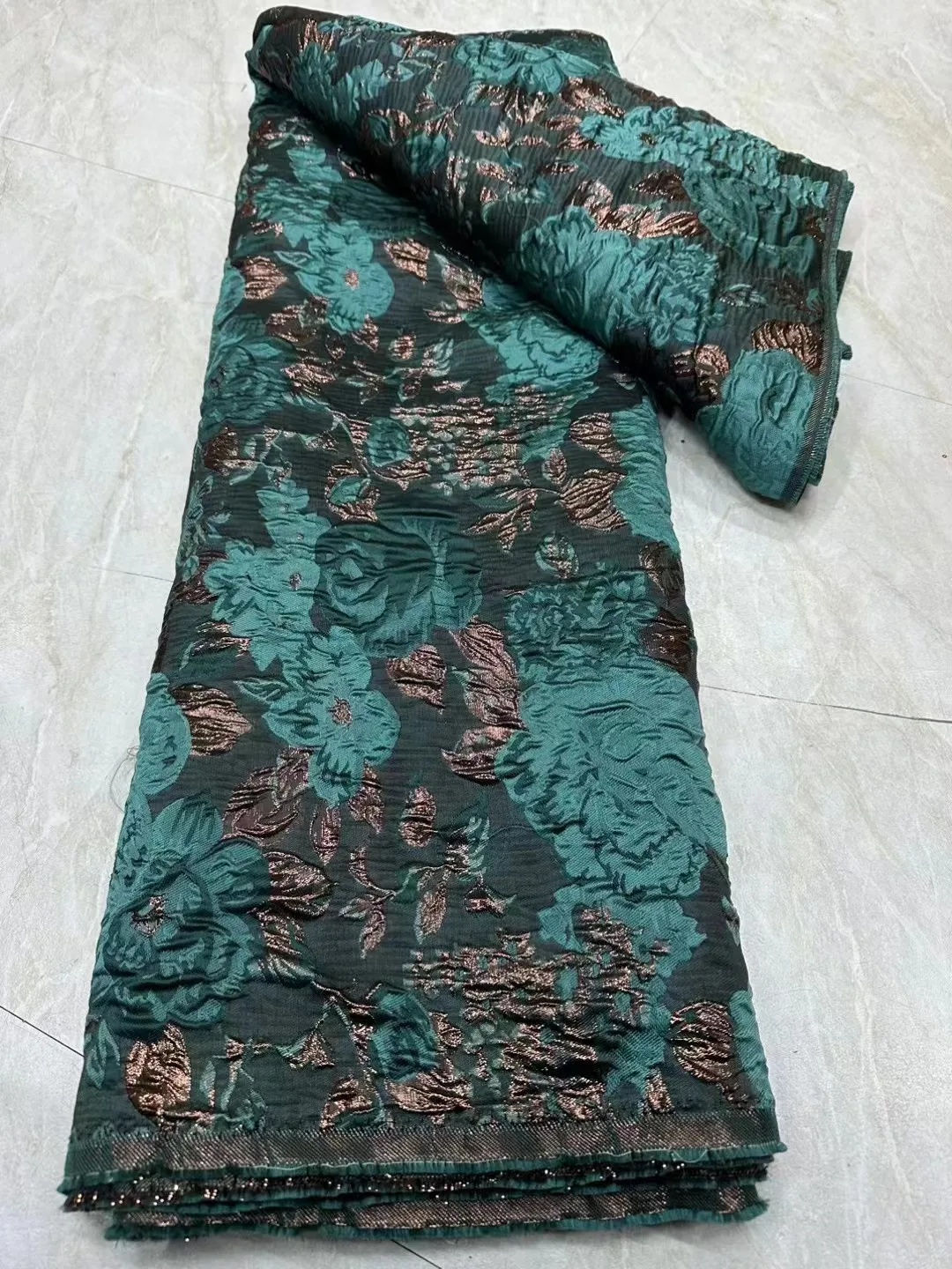 2024 High Quality African Brocade Jacquard Lace Fabric Embroidered French Tulle Lace Fabric For Nigerian Party Dress
2024 High Quality African Brocade Jacquard Lace Fabric Embroidered French Tulle Lace Fabric For Nigerian Party Dress
