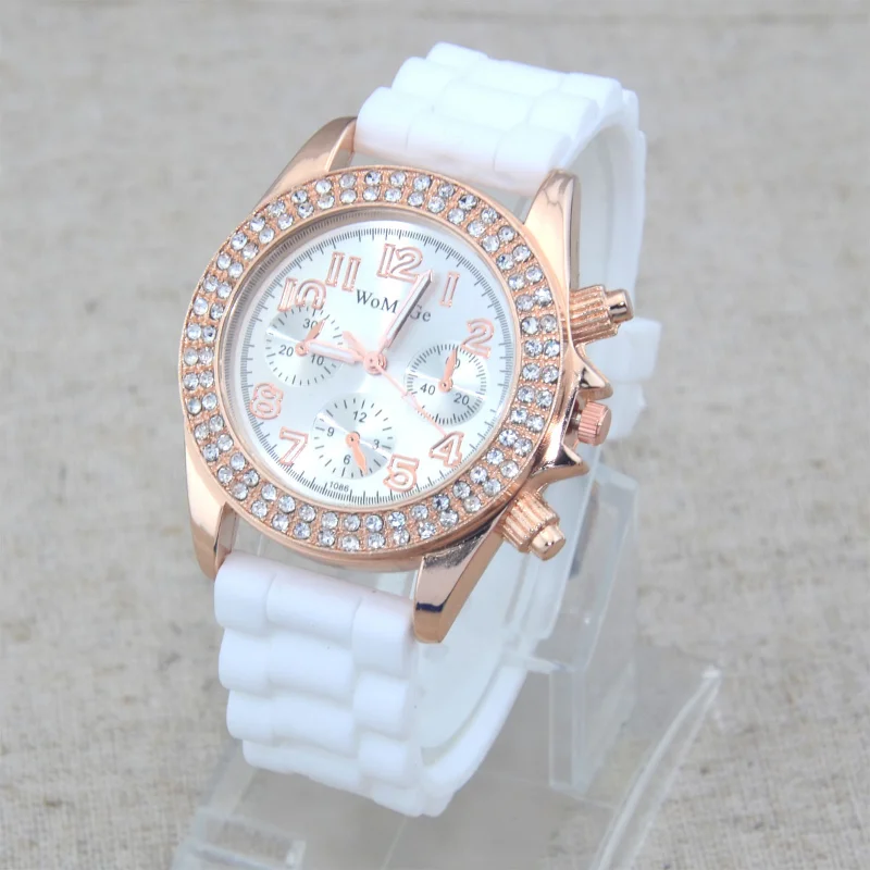 

Fashion Casual Watch Women Luxury Crystal Watches Women Rubber Band Quartz Wristwatches Montre Femme Reloj Mujer WOMAGE