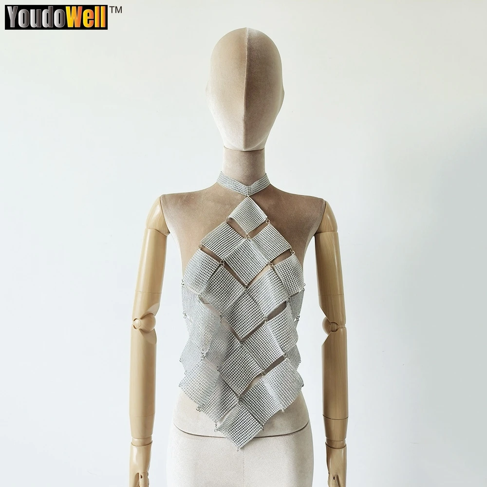 

Spice Girl Music Festival Nightclub Wear, Metal Rhinestone, Hanging Neck, Wrap Chest Vest, Jumping, Disco, Sexy Stitching Top