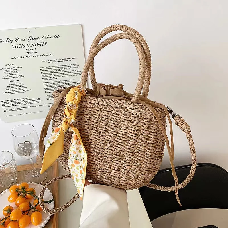 2022 Summer Ladies Woven Straw Handbag Fashion Square Holiday Beach Crossbody Messenger Shoulder Bag Letter Bucket Bag 
2022 Summer Ladies Woven Straw Handbag Fashion Square Holiday Beach Crossbody Messenger Shoulder Bag Letter Bucket Bag