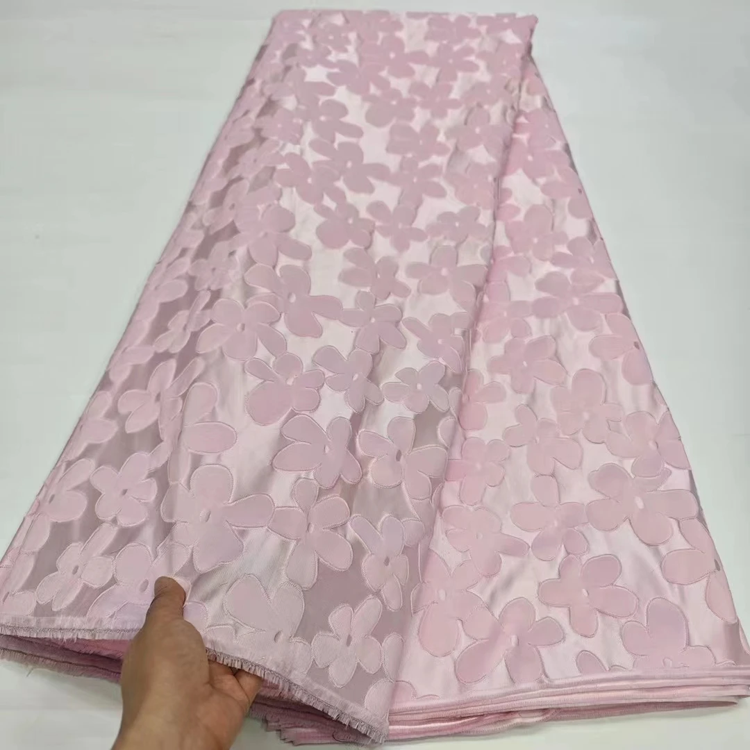 2024 French Nigerian Organza 5 Yards Lace African Jacquard Brocade Lace Fabric For Wedding Party Dress Sewing Material
2024 French Nigerian Organza 5 Yards Lace African Jacquard Brocade Lace Fabric For Wedding Party Dress Sewing Material