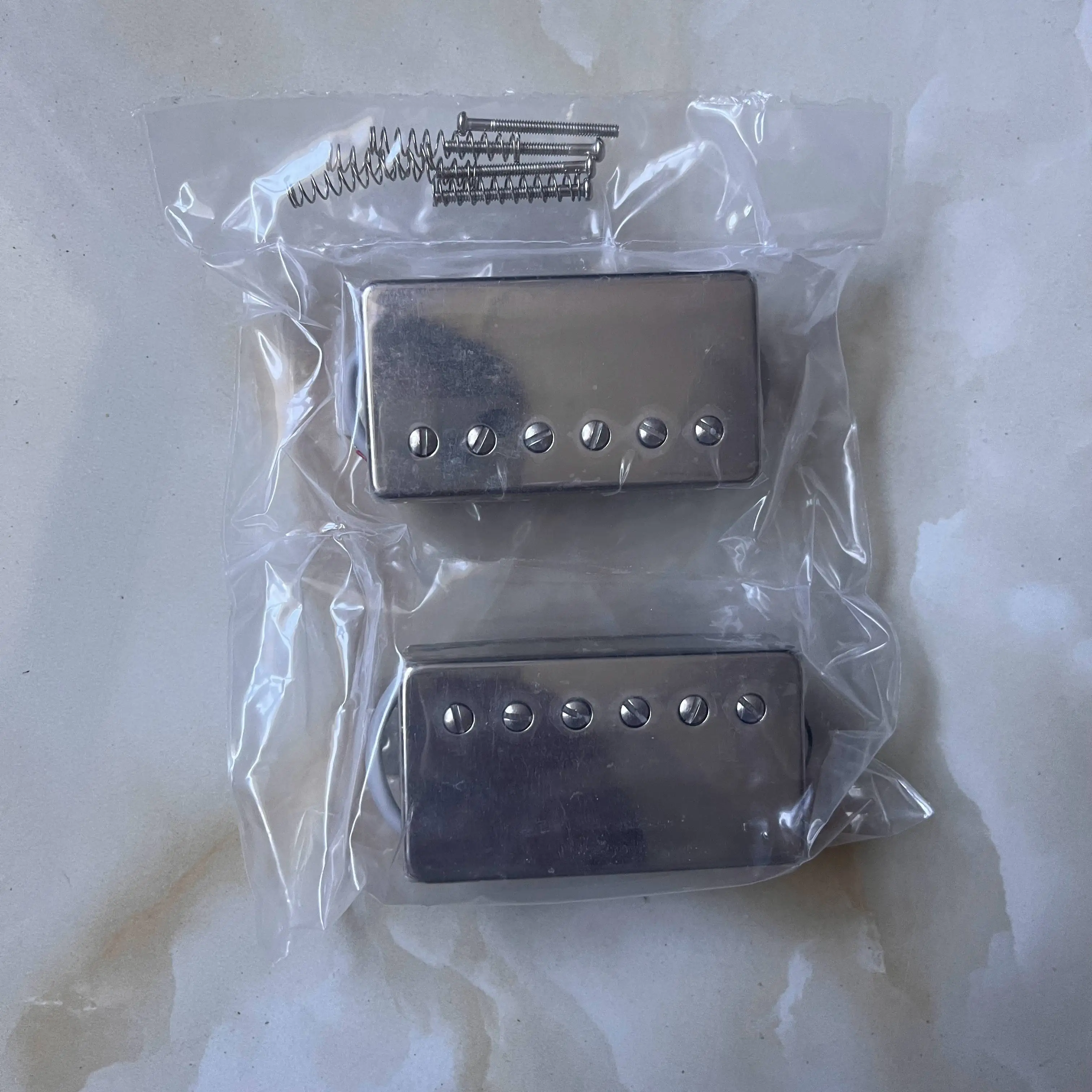 Professional Bass Pickup,HH Dual Coil, Black Color, for Superior Sound
Professional Bass Pickup,HH Dual Coil, Black Color, for Superior Sound