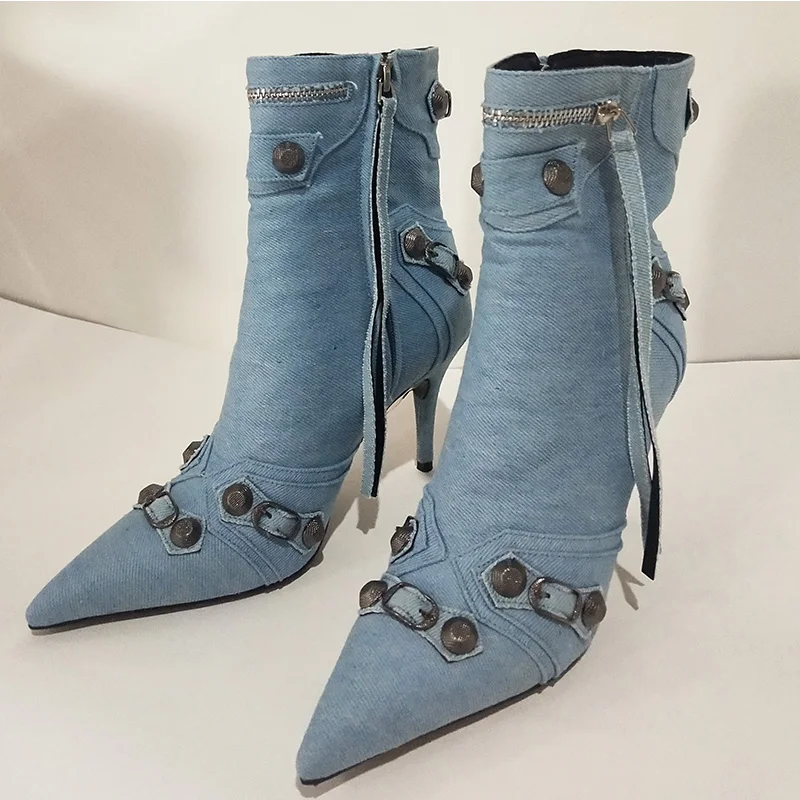 2023 new Autumn winter women ankle boots plus size 22-26.5cm denim upper women modern Boot pointed toe side zip Cowboy boot
2023 new Autumn winter women ankle boots plus size 22-26.5cm denim upper women modern Boot pointed toe side zip Cowboy boot