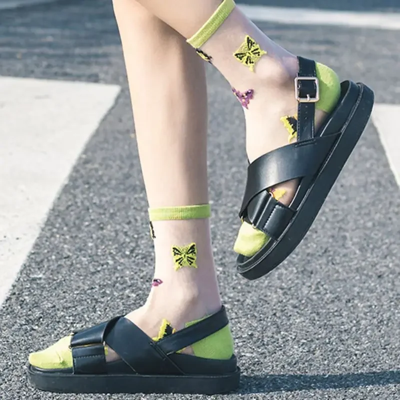 

Летние женские носки в японском стиле для девочек, прозрачные жаккардовые ультратонкие чулочно-носочные изделия средней длины с мультяшным котом и бабочкой из стекловолокна