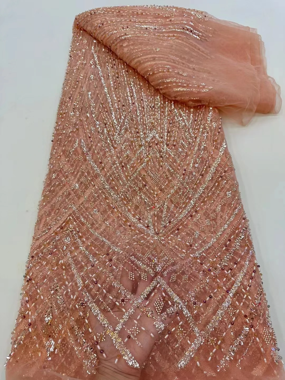 Fashion Elegant Handmade Beaded Embroidered Sequins French Lace Tulle Fabric African High Quality Net Lace For Wedding Dress Sew
Fashion Elegant Handmade Beaded Embroidered Sequins French Lace Tulle Fabric African High Quality Net Lace For Wedding Dress Sew