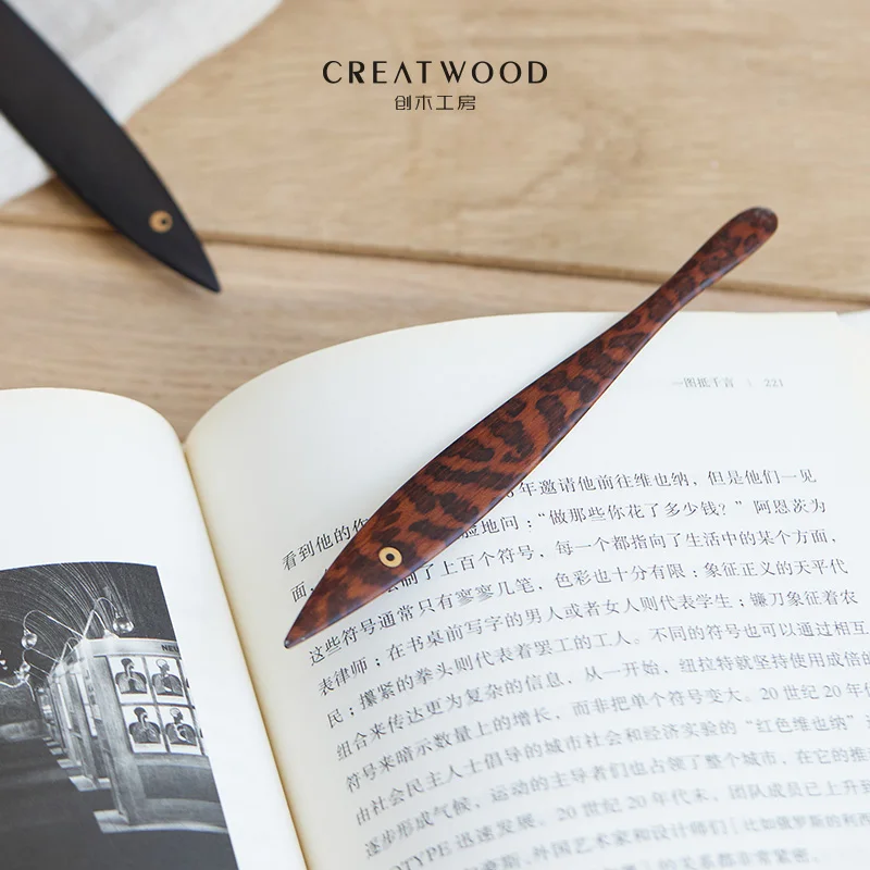 Creative Carving fish series Book wooden mark Reading Book mark Book Page Marker Stationery Supplies
Creative Carving fish series Book wooden mark Reading Book mark Book Page Marker Stationery Supplies