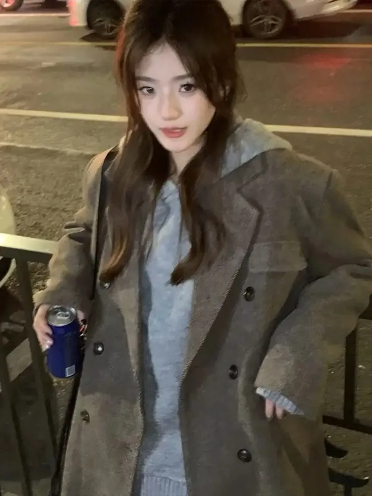 Insozkdg High-end Women's Woolen Suit Coat Autumn Winter Korean Retro Woolen Suit Double-breasted Loose All-match Jacket Tops
Insozkdg High-end Women's Woolen Suit Coat Autumn Winter Korean Retro Woolen Suit Double-breasted Loose All-match Jacket Tops