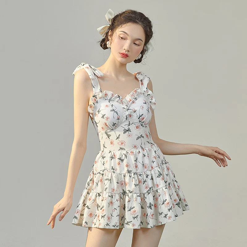 Sexy Sweet Bikini Women's Swimsuit New Korean Fashion Kawaii Girls Swimming Dress Padded Monokini Swimwear Summer Beach Wearing
Sexy Sweet Bikini Women's Swimsuit New Korean Fashion Kawaii Girls Swimming Dress Padded Monokini Swimwear Summer Beach Wearing