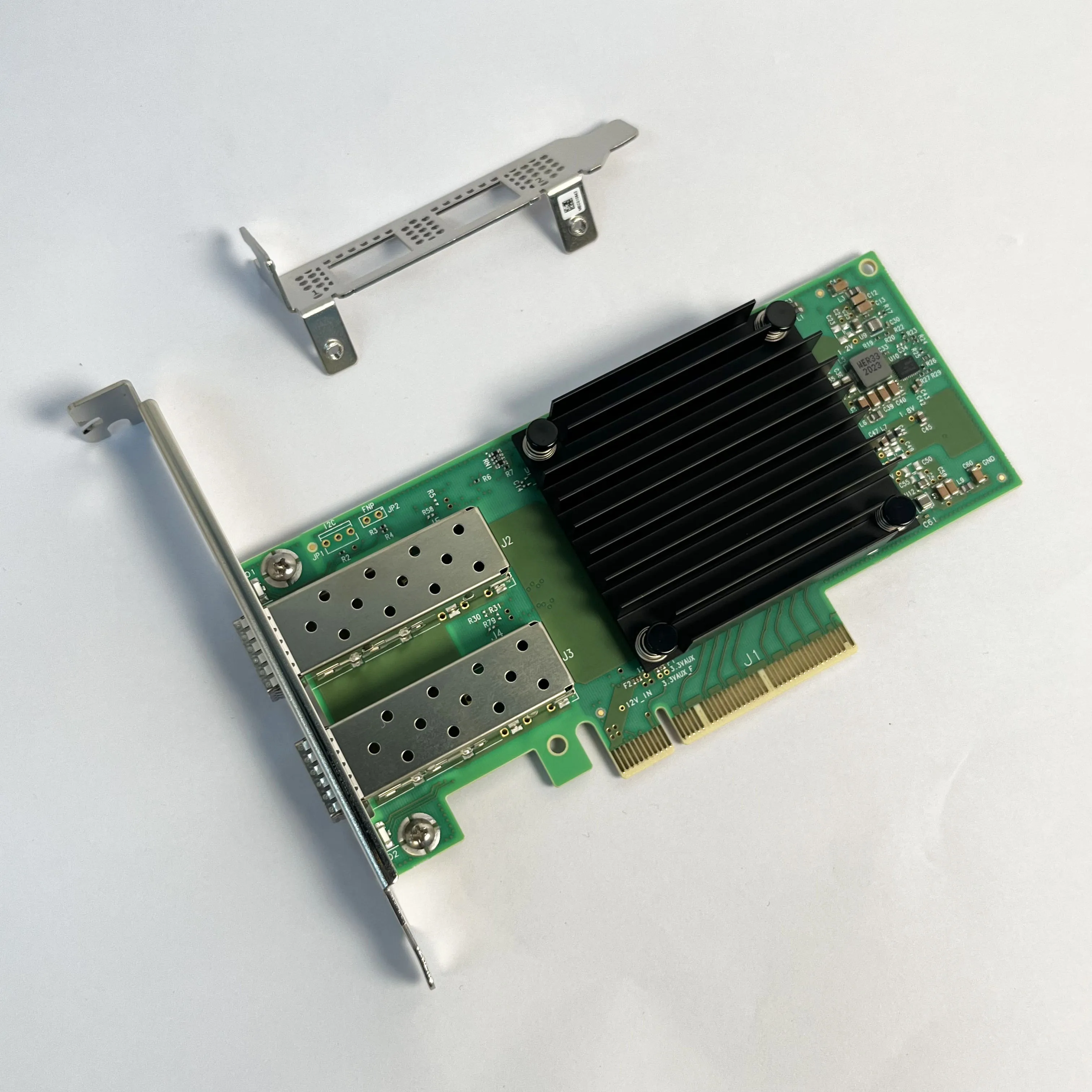 MCX512A-ACAT Mellanox ConnectX-5 EN 10/25GbE Dual-Port SFP28 PCIe 3.0 x8 Adapter
MCX512A-ACAT Mellanox ConnectX-5 EN 10/25GbE Dual-Port SFP28 PCIe 3.0 x8 Adapter
