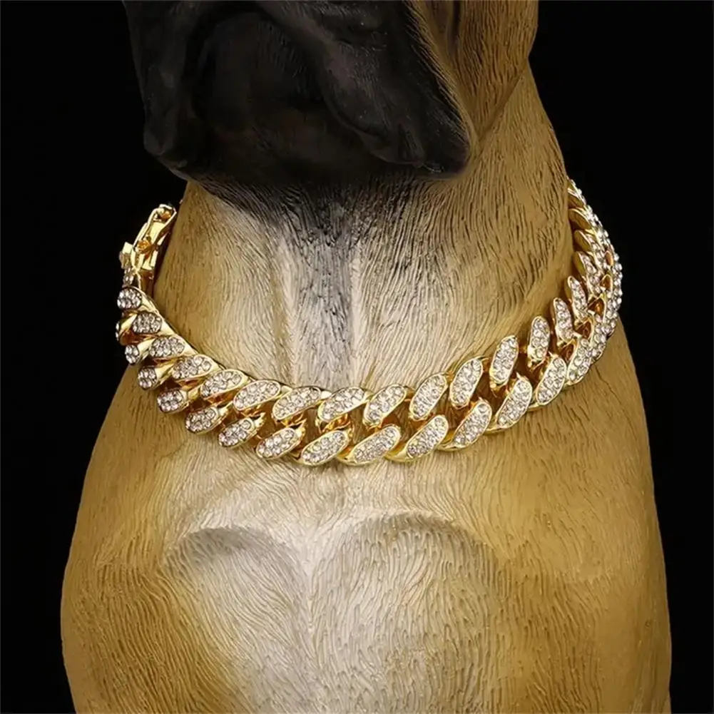 Dog Wide Necklace Sparkling Rhinestone Chain Collar for Small Medium Dogs Metal Cat Necklace with Gold Link Pet Jewelry
Dog Wide Necklace Sparkling Rhinestone Chain Collar for Small Medium Dogs Metal Cat Necklace with Gold Link Pet Jewelry