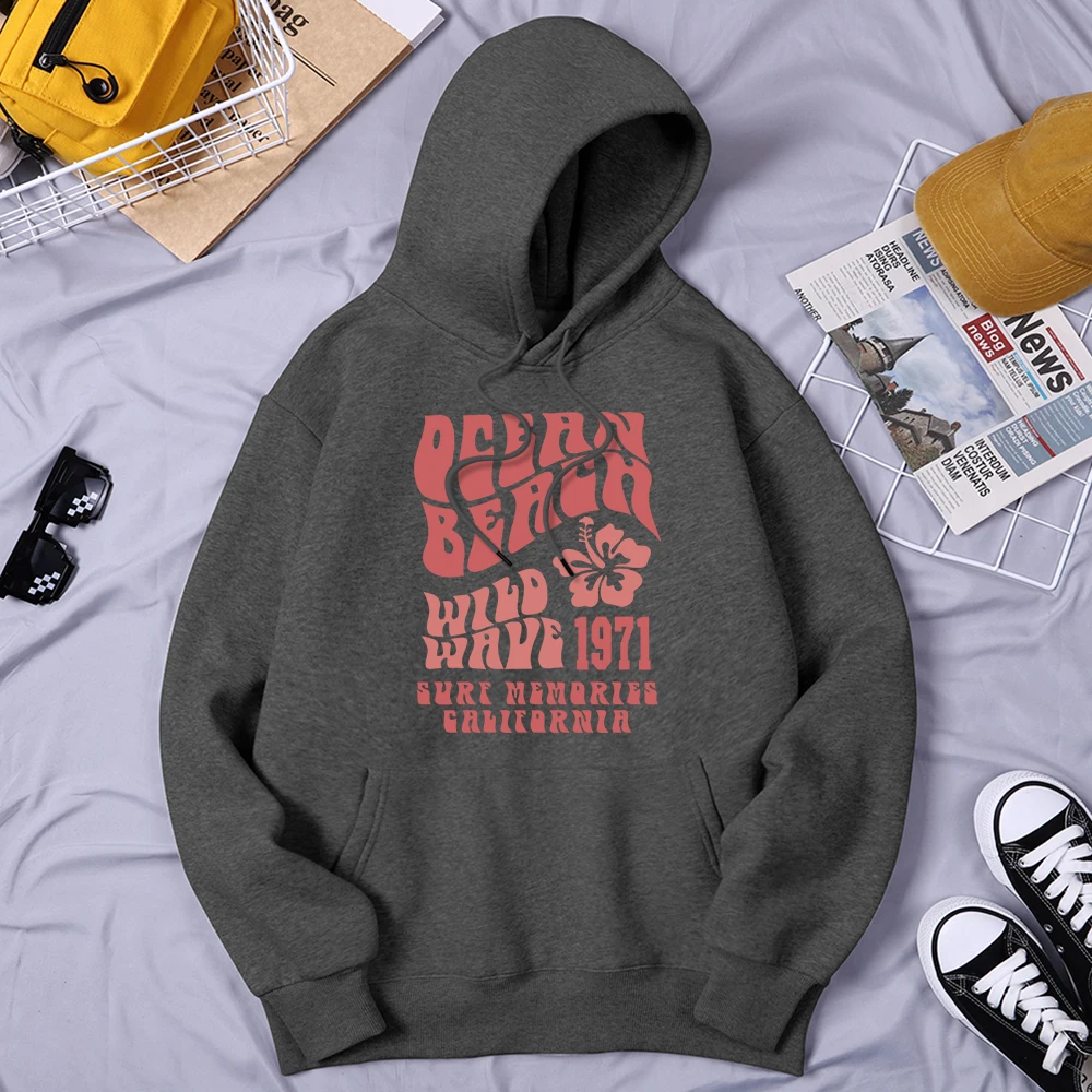 

Ocean Beach Wild Wave 1971 Surf Memories California Male Hoodie Daily Warm Hooded Classic Loose Tops Fashion Soft Male Clothing