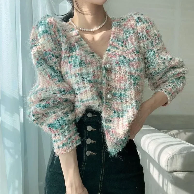 DUOFAN South Korea Chic Niche Mixed Color V-neck Knit Cardigan Outerwear Women Autumn Winter New Chic Sweater Gentle Wind Top
DUOFAN South Korea Chic Niche Mixed Color V-neck Knit Cardigan Outerwear Women Autumn Winter New Chic Sweater Gentle Wind Top