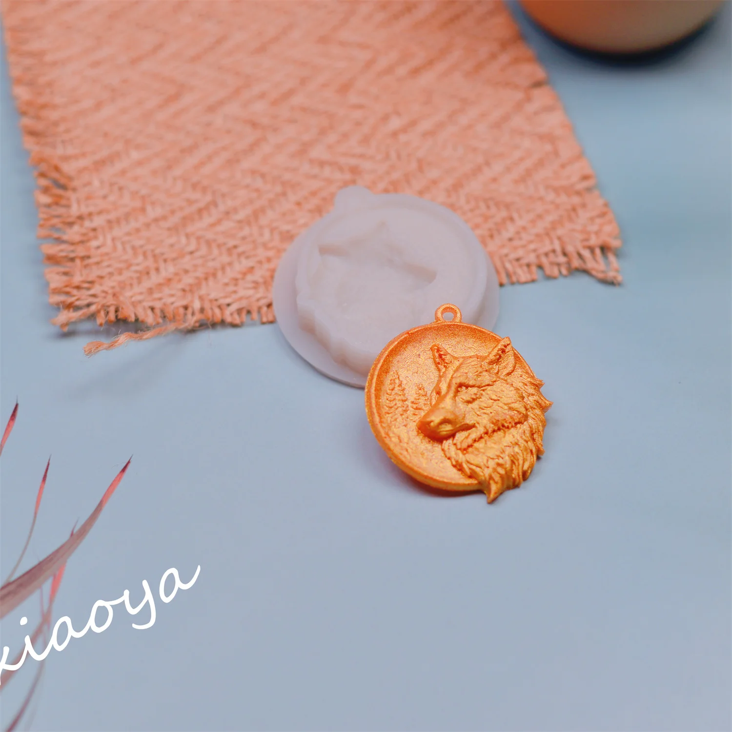 3D Wolf Head Silicone Mould Fondant Cake Mould Resin Gypsum Chocolate Candle Candy Mould
3D Wolf Head Silicone Mould Fondant Cake Mould Resin Gypsum Chocolate Candle Candy Mould