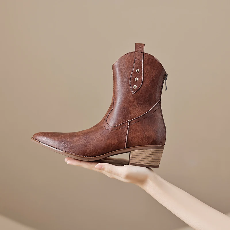 2023 Winter/autumn Split Leather Chelsea Boots Retro Carved Women Boots pointed Toe Ankle Boots Short Boots Women Shoes Retro
2023 Winter/autumn Split Leather Chelsea Boots Retro Carved Women Boots pointed Toe Ankle Boots Short Boots Women Shoes Retro