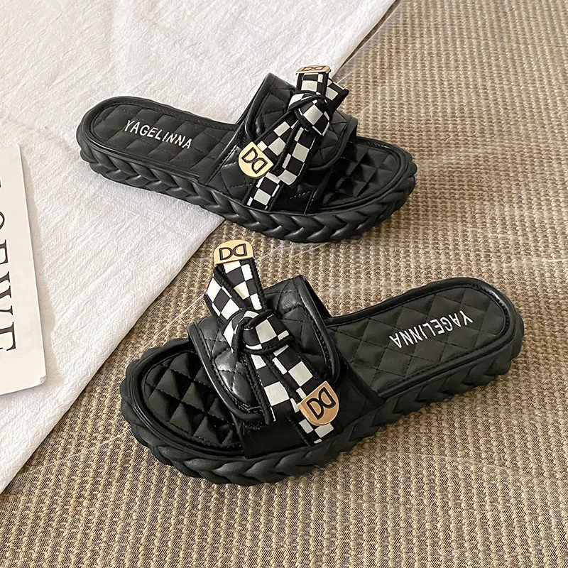 Летние женские сандалии и шлепанцы, женские уличные Нескользящие пляжные тапочки на толстой подошве для женщин 
Летние женские сандалии и шлепанцы, женские уличные Нескользящие пляжные тапочки на толстой подошве для женщин