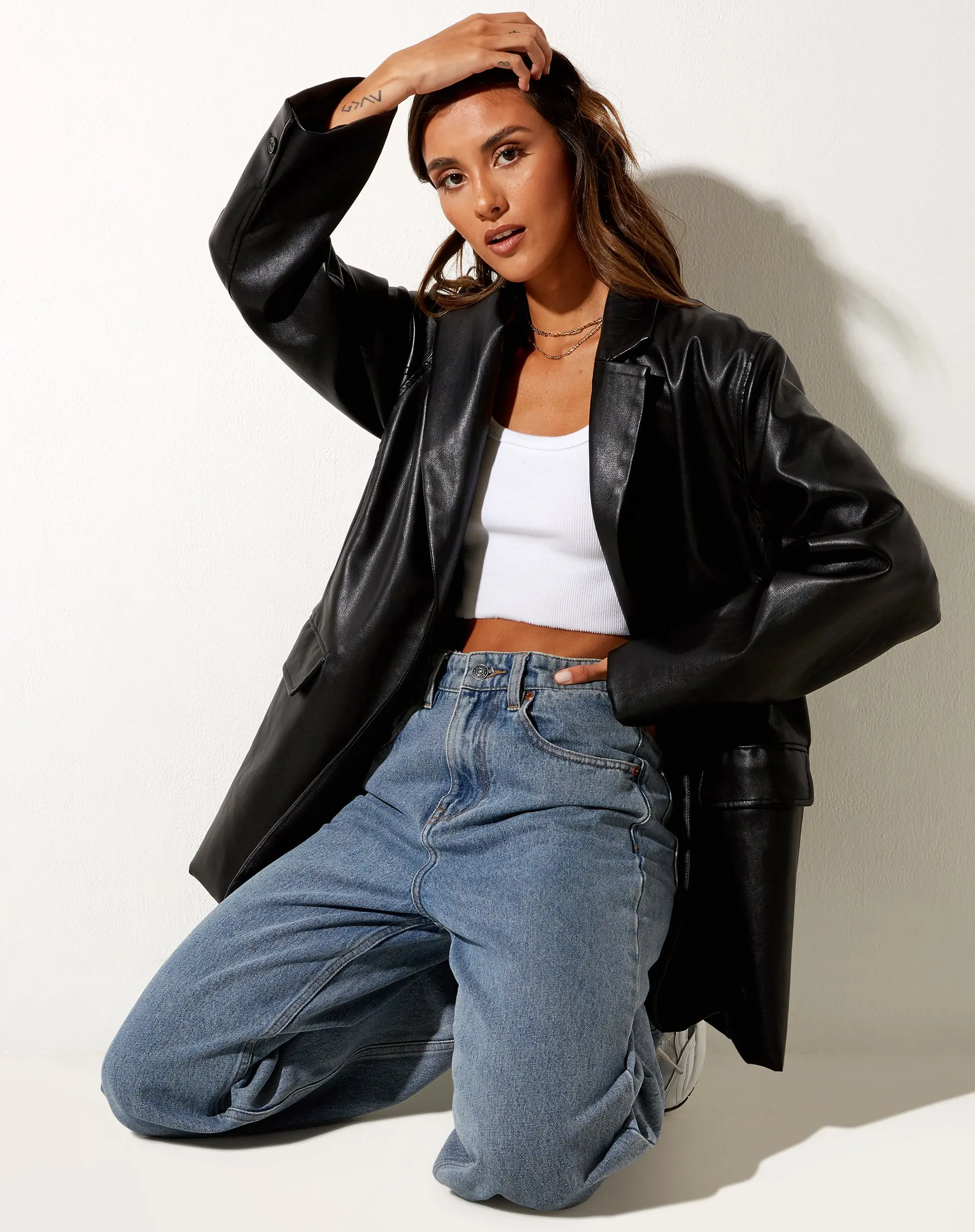 Women Faux Leather Blazer Y2k Vintage Boyfriend PU Jacket Shacket Long Sleeve Button Down Coat Streetwear
Women Faux Leather Blazer Y2k Vintage Boyfriend PU Jacket Shacket Long Sleeve Button Down Coat Streetwear