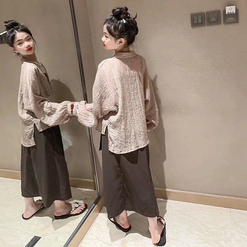 Girls Clothes Suit Summer 2023 New Fashion Childrens Chinese Style Ancient Elements Cardigan Halter Skirt Three-piece Set
Girls Clothes Suit Summer 2023 New Fashion Childrens Chinese Style Ancient Elements Cardigan Halter Skirt Three-piece Set