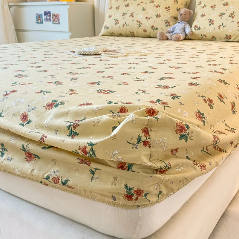 INS Style Floral Bed Sheet Soft Fabric Mattress Cover Elastic Belt Design Dustproof Non-slip Bedspread With Pillowcase
INS Style Floral Bed Sheet Soft Fabric Mattress Cover Elastic Belt Design Dustproof Non-slip Bedspread With Pillowcase