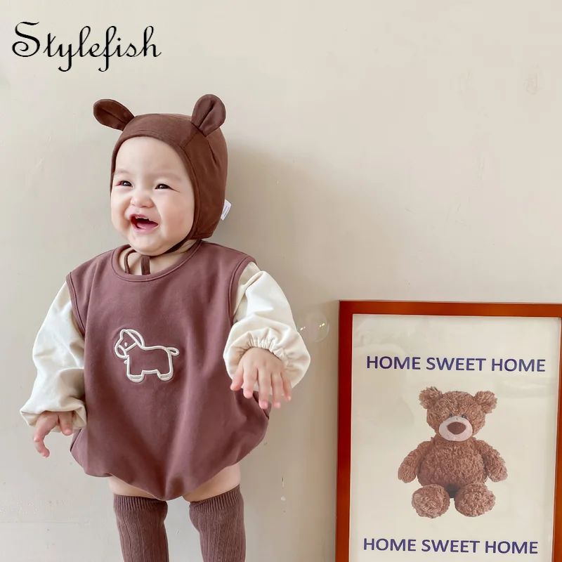 2022 baby winter romper New fleece-lined Korean style fresh Dog embroidery romper for baby girls and baby boy
2022 baby winter romper New fleece-lined Korean style fresh Dog embroidery romper for baby girls and baby boy