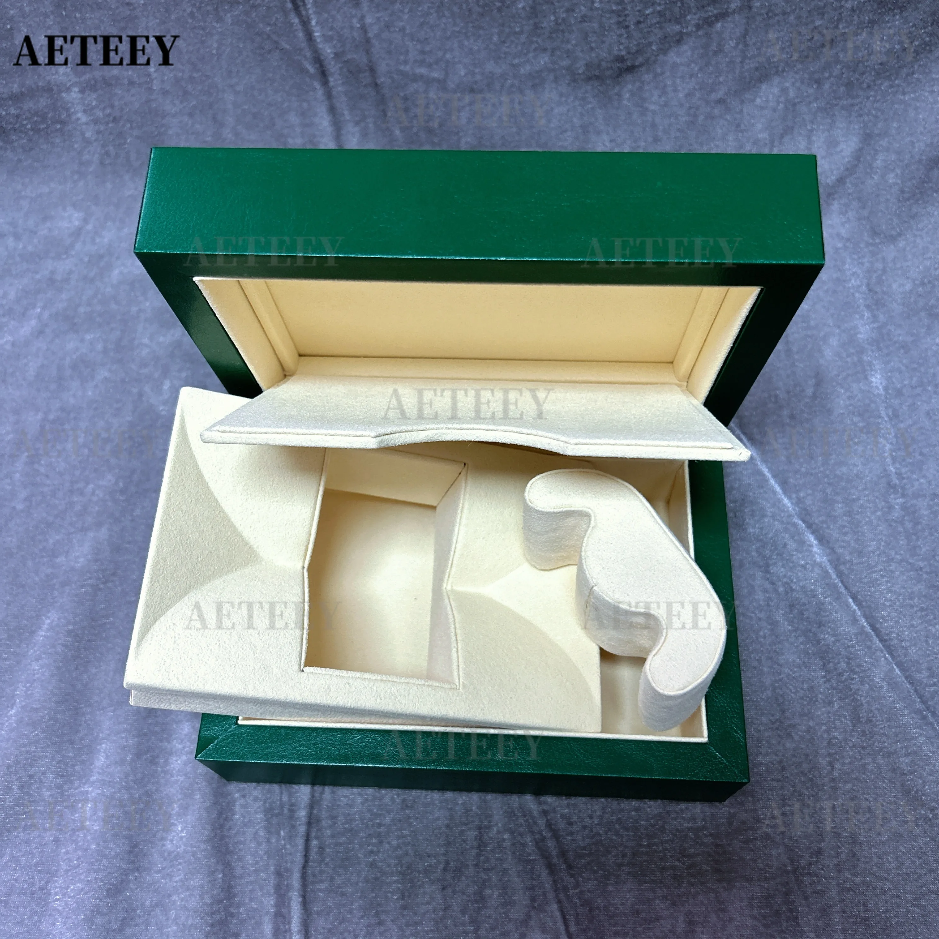 Luxury Men Green Wooden Watch Boxs Customized AETEEY Display Storage Organiser Velvet Case Reeloxes Valentine Day Birthday Gift
Luxury Men Green Wooden Watch Boxs Customized AETEEY Display Storage Organiser Velvet Case Reeloxes Valentine Day Birthday Gift
