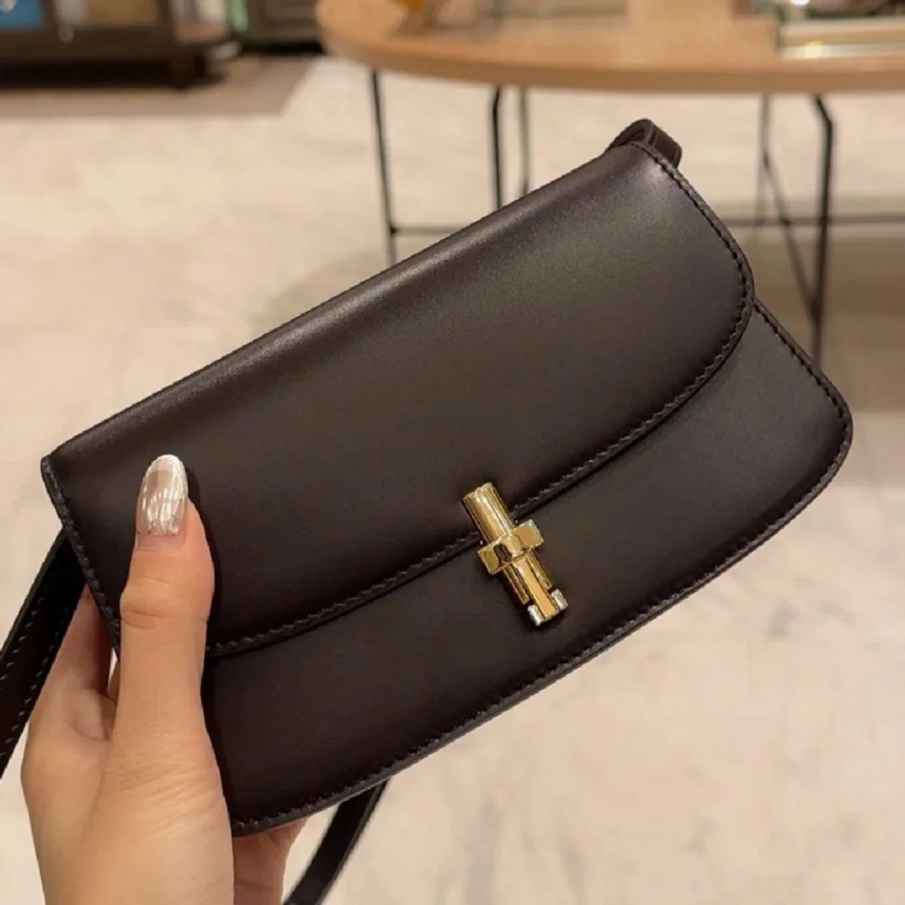 

Luxury Brand Women's Shoulder Bag Y2k Leather Saddle Leisure Tofu Underarm Handbag Crossbody Retro Messenger Clutche Commuting