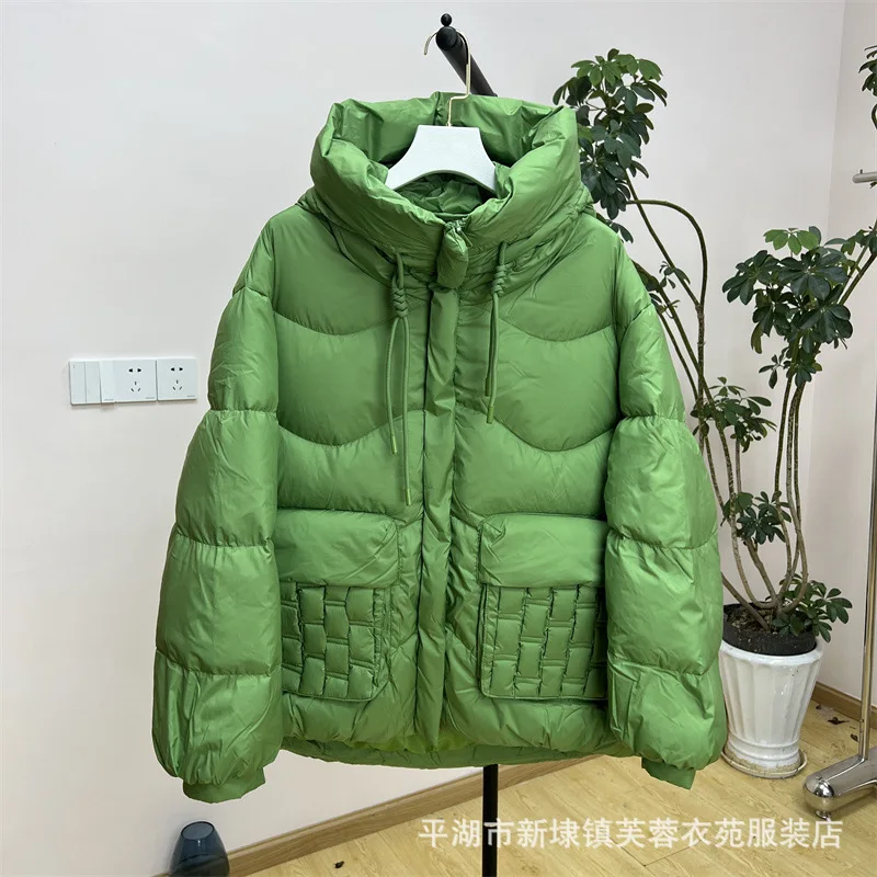 Loehsao Brand Fashion Women Down Jacket Casual Sport 90% White Duck Down Hooded Collar Black Khaki Short Coat Winter Parkas
Loehsao Brand Fashion Women Down Jacket Casual Sport 90% White Duck Down Hooded Collar Black Khaki Short Coat Winter Parkas