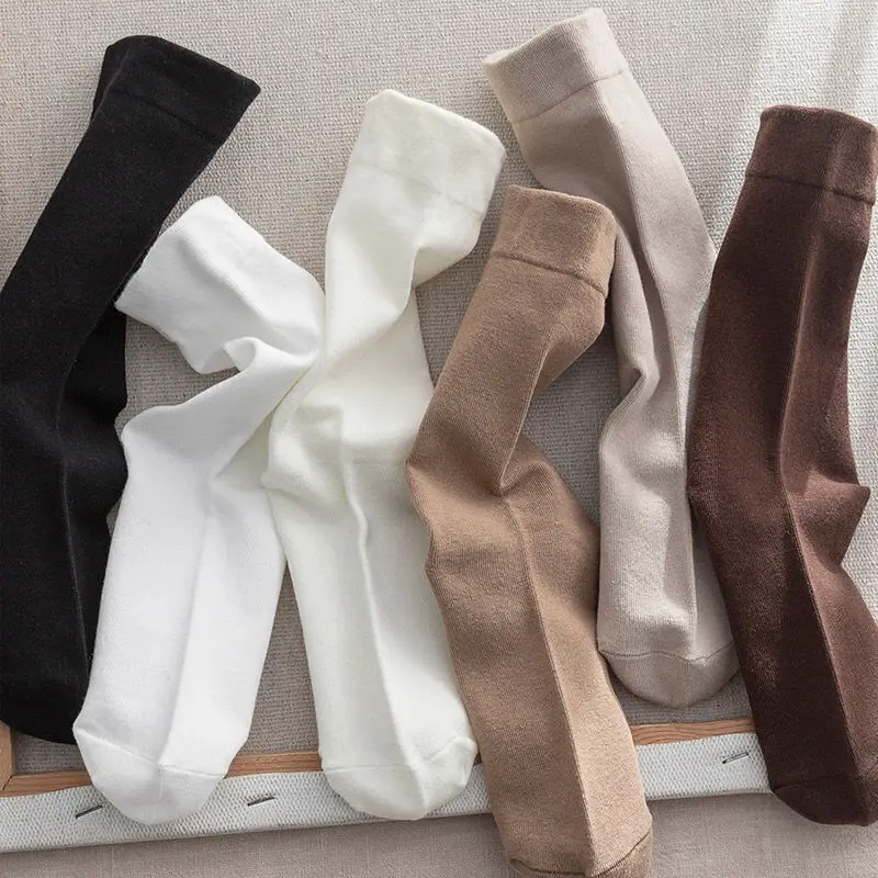Simple versatile solid color men and women universal medium tube socks wide mouth deodorant women cotton socks Sports socks
Simple versatile solid color men and women universal medium tube socks wide mouth deodorant women cotton socks Sports socks