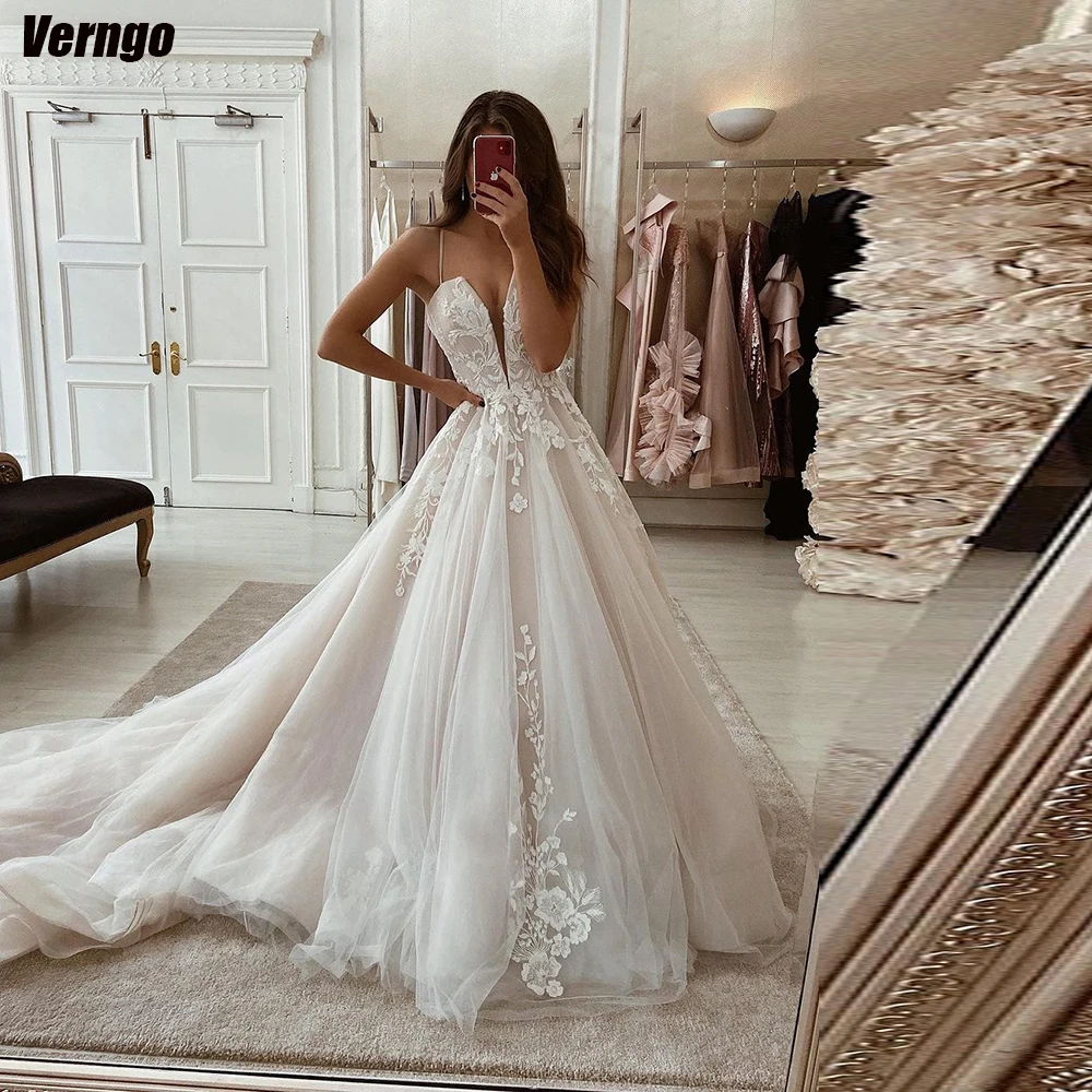 Verngo Elegant A-line Wedding Dresses Spaghetti Straps Sleeveless Bridal Gown Tulle Appliques Bride Dress Vestidos De Novia
Verngo Elegant A-line Wedding Dresses Spaghetti Straps Sleeveless Bridal Gown Tulle Appliques Bride Dress Vestidos De Novia