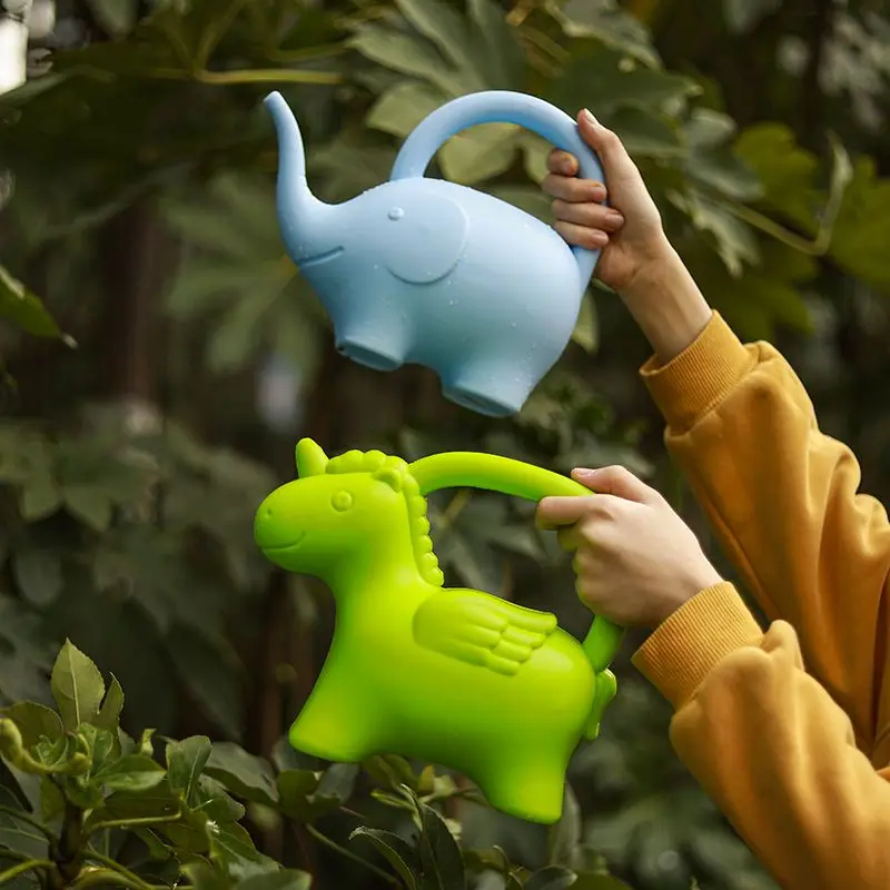 Children's cartoon watering kettle portable animal shape elephant dinosaur unicorn watering kettle watering pot
Children's cartoon watering kettle portable animal shape elephant dinosaur unicorn watering kettle watering pot