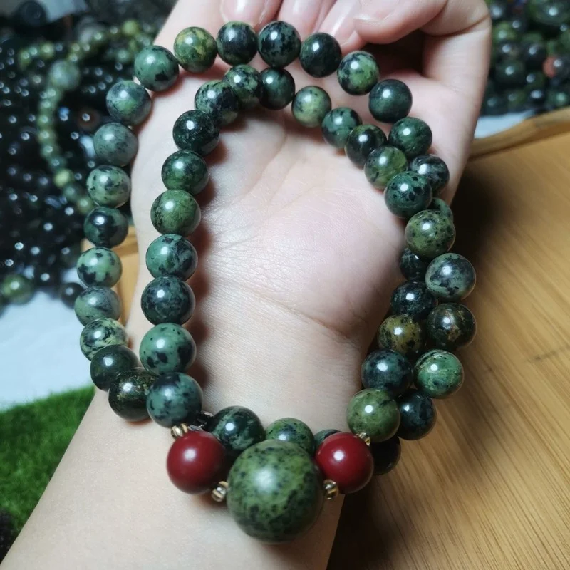 Natural Tibetan Jade Medicine Wang Shi Mother Chain Tower Chain Women's Health Care Necklace DIY Real Shooting
Natural Tibetan Jade Medicine Wang Shi Mother Chain Tower Chain Women's Health Care Necklace DIY Real Shooting