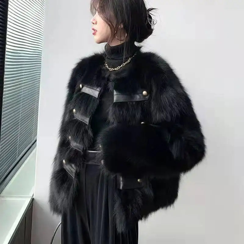 2023 Winter New Faux Fox Fur Coat Women's Outerwear Mid length Women's Winter Jacket Promotion
2023 Winter New Faux Fox Fur Coat Women's Outerwear Mid length Women's Winter Jacket Promotion
