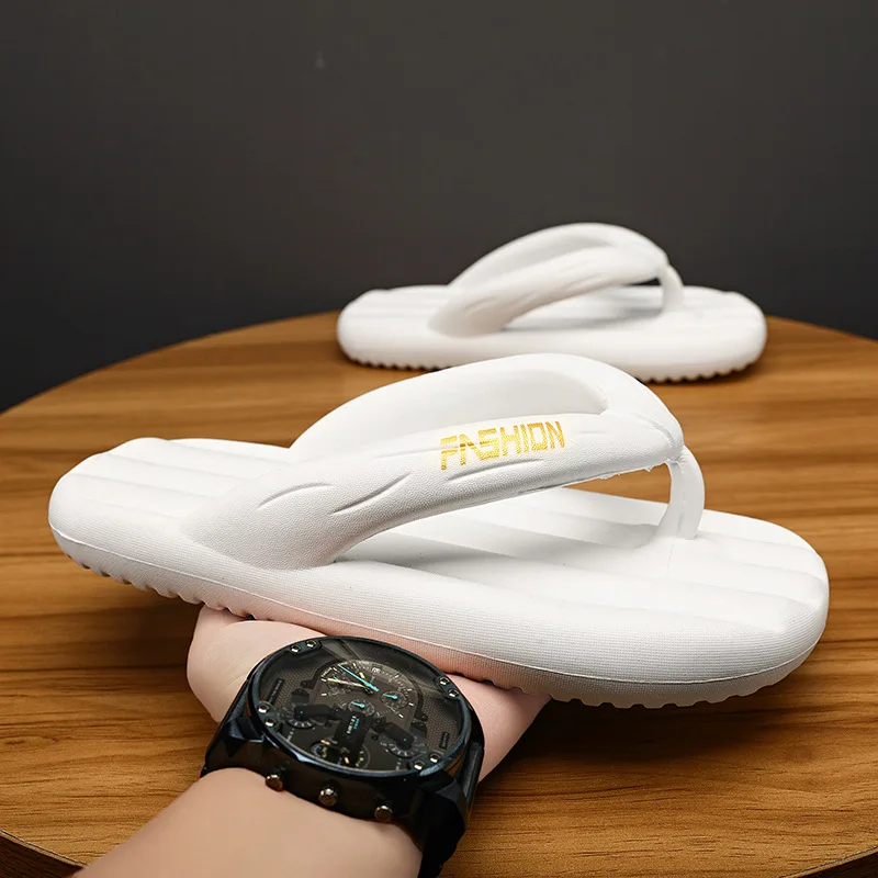 New Summer Stylish Men Flip-flops Male Outside Slippers Anti-skid Soft Comfortable Massage Shoes Fashion Female Slippers L2811
New Summer Stylish Men Flip-flops Male Outside Slippers Anti-skid Soft Comfortable Massage Shoes Fashion Female Slippers L2811