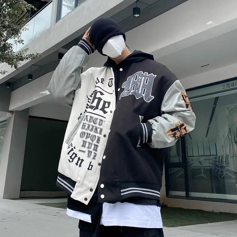 Retro Letter Embroidery Hiphop Bomber Varsity Jacket Men Baseball Uniform Half White Black Stitch Women Oversize Coat College
Retro Letter Embroidery Hiphop Bomber Varsity Jacket Men Baseball Uniform Half White Black Stitch Women Oversize Coat College
