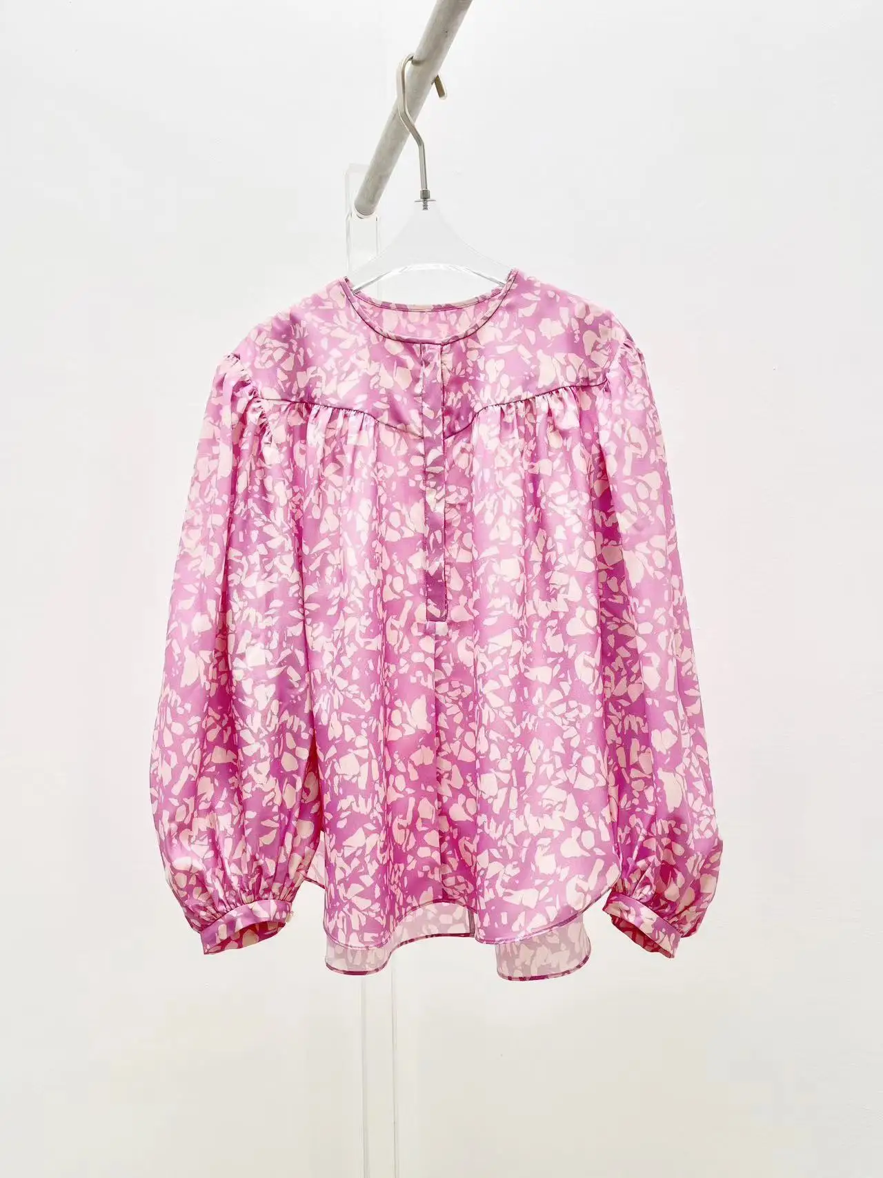 Fyion Fashion Luxury Blouse 2023 Summer Spring New Design Women Runway Flowers Print High Quality Long Sleeves Loose Blouse
Fyion Fashion Luxury Blouse 2023 Summer Spring New Design Women Runway Flowers Print High Quality Long Sleeves Loose Blouse