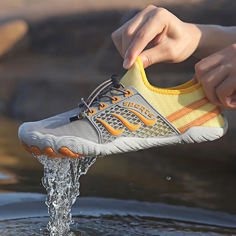 OUTDOOR beach shoes for men and women, swimming, diving and wading shoes for couples, non-slip river tracing shoes, hiking five-
OUTDOOR beach shoes for men and women, swimming, diving and wading shoes for couples, non-slip river tracing shoes, hiking five-