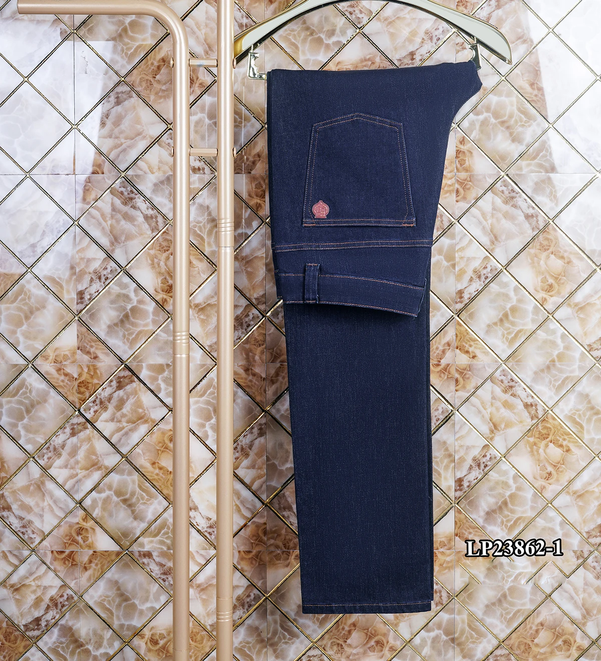 BILLIONAIRE SIJITONGDA Jeans cotton thick men 2024 Autumn winter new fashionBoutique Jeans ong trousers big size 31-40
BILLIONAIRE SIJITONGDA Jeans cotton thick men 2024 Autumn winter new fashionBoutique Jeans ong trousers big size 31-40