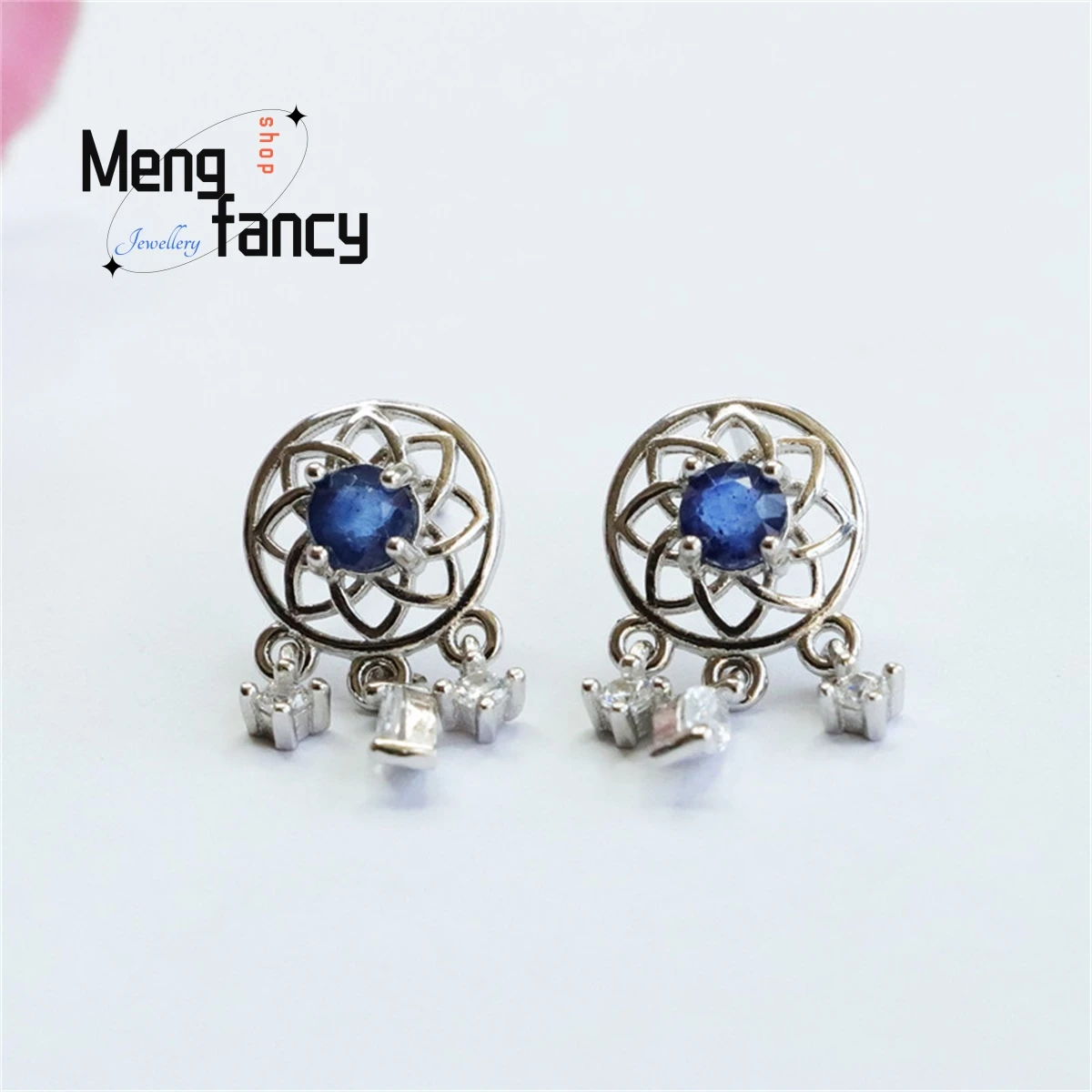 Natural S925 Silver Inlaid Sapphire Hook Dream Catcher Ear Studs Simple Personality Fashion Exquisite Women Luxury Fine Jewelry
Natural S925 Silver Inlaid Sapphire Hook Dream Catcher Ear Studs Simple Personality Fashion Exquisite Women Luxury Fine Jewelry