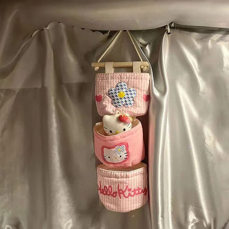 Sanrio Kawaii Anime Hello Kitty Hanging Storage Bag Pendant Cute Sweet Cartoon Suspension Type Bag Lovely Gifts for Girls
Sanrio Kawaii Anime Hello Kitty Hanging Storage Bag Pendant Cute Sweet Cartoon Suspension Type Bag Lovely Gifts for Girls