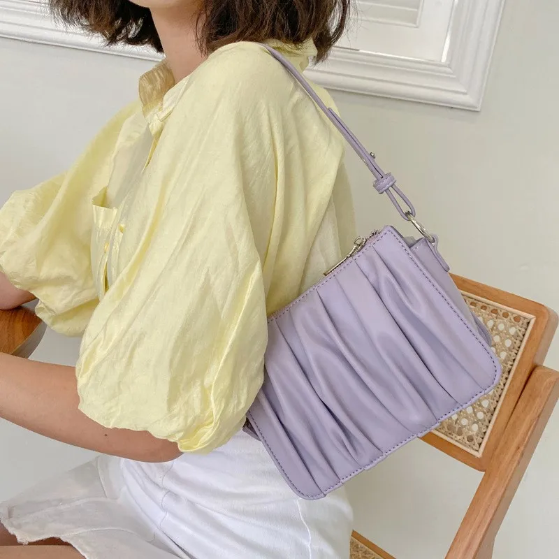 Trendy 2024 New Ladies Underarm Shoulder Bag Leather Designer High Fashion Crossbody Bag Luxury Versatile Handbags Casual Simple
Trendy 2024 New Ladies Underarm Shoulder Bag Leather Designer High Fashion Crossbody Bag Luxury Versatile Handbags Casual Simple