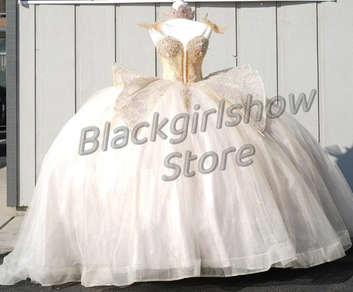 

White 15 Quinceanera Dresses Luxury Sheath Camisole Crystal Applique Tulle See Through Lace Quinceanera Dresses 2024